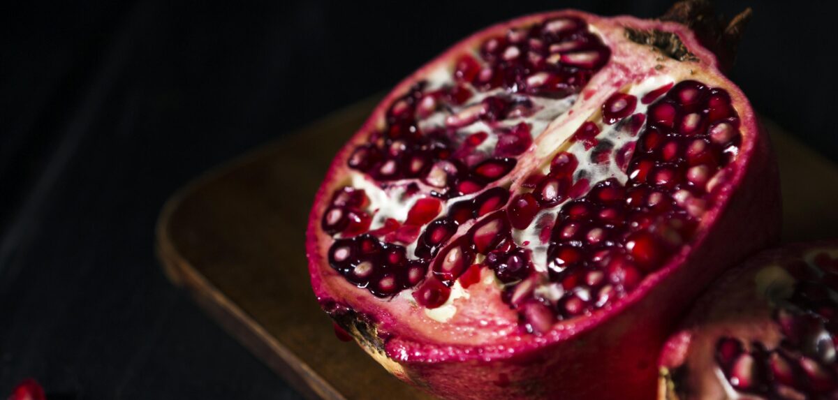 alto angulo de fruta de granada